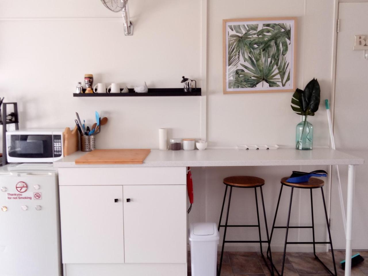 The Husky House Or Little Husky Studio Suite Huskisson Bagian luar foto
